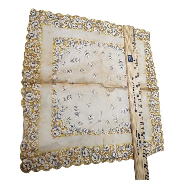 VTG 60's HANKIE FLOWERS COLORFUL GRAPHIC SCALLOPED EDGE POCKET SCARF BRIDE - Picture 2 of 3